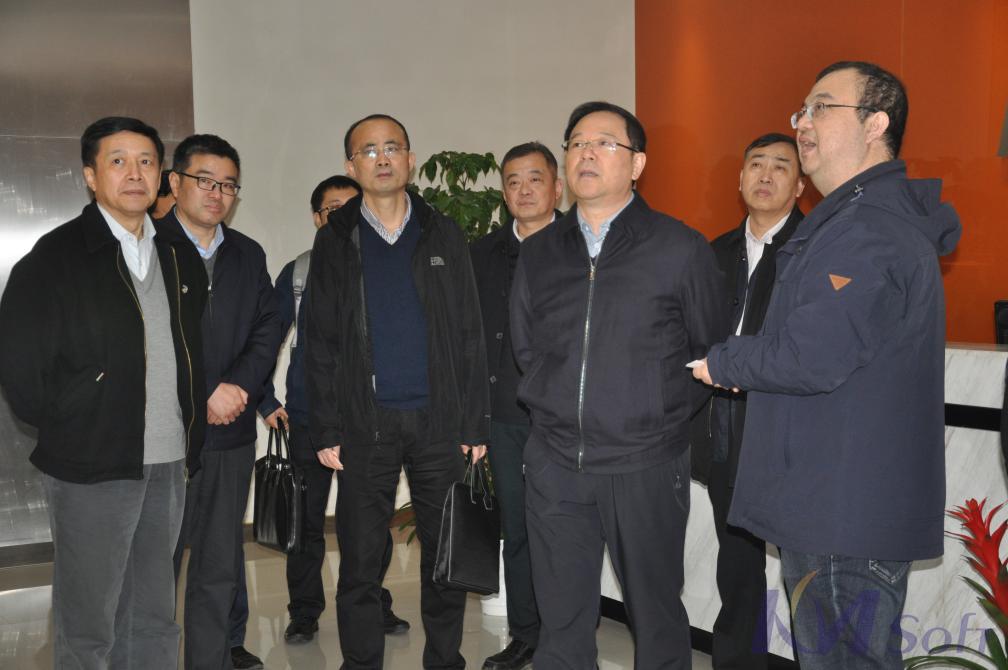 安徽省經(jīng)信委主任牛弩韜一行蒞臨武漢開目調(diào)研